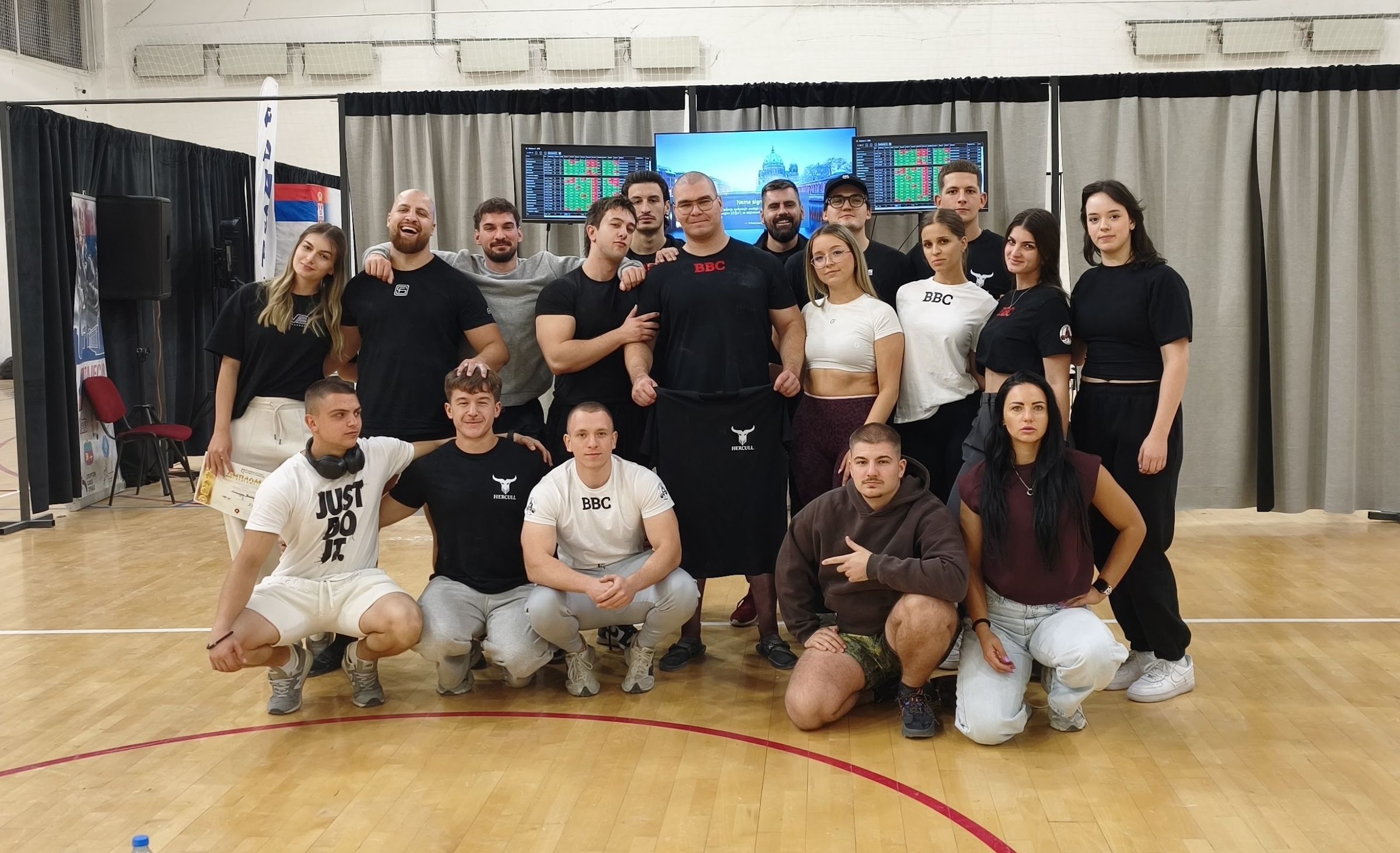 Ekipa kluba Blood Barbells & Chalk na takmičenju